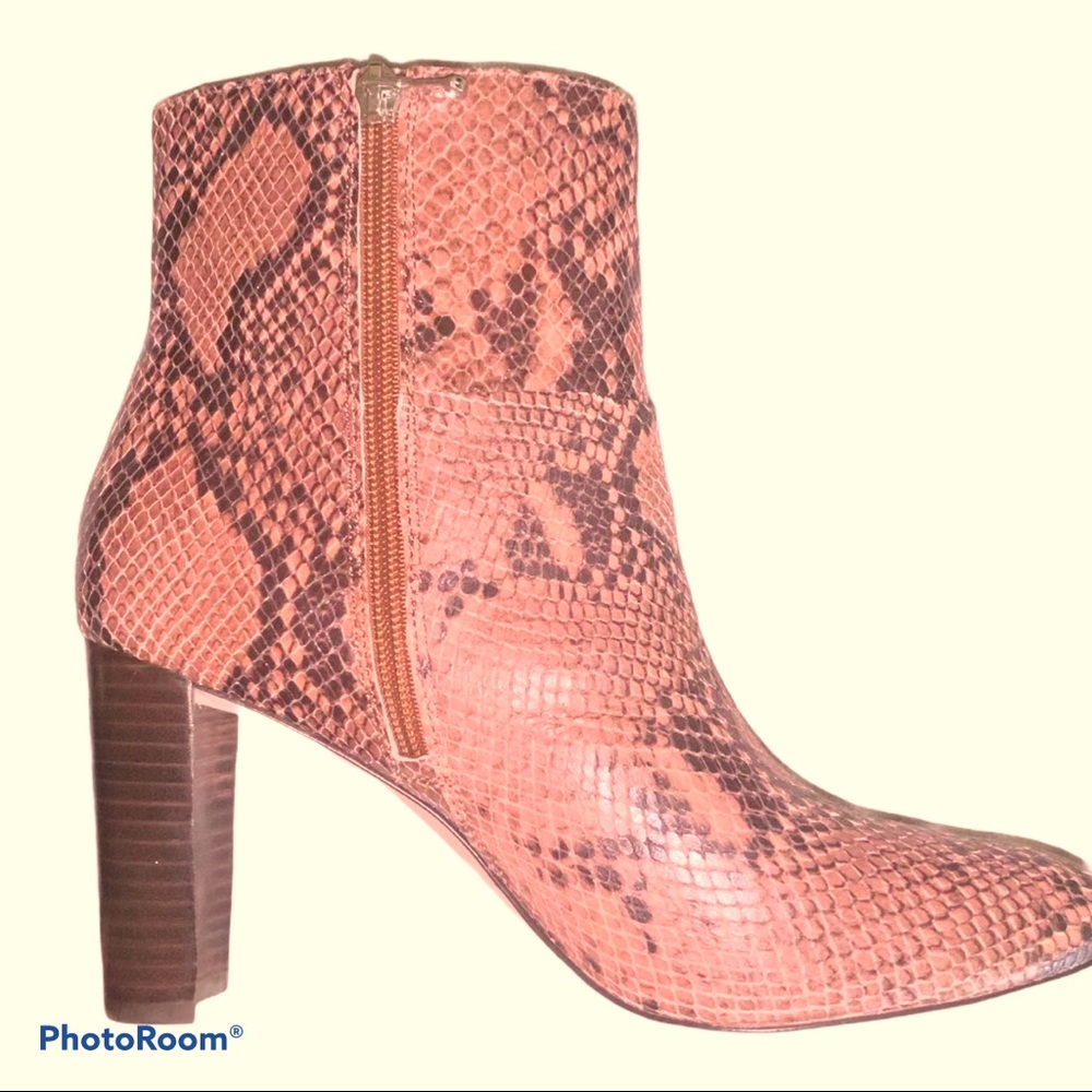Ann Taylor Snake skin Boots